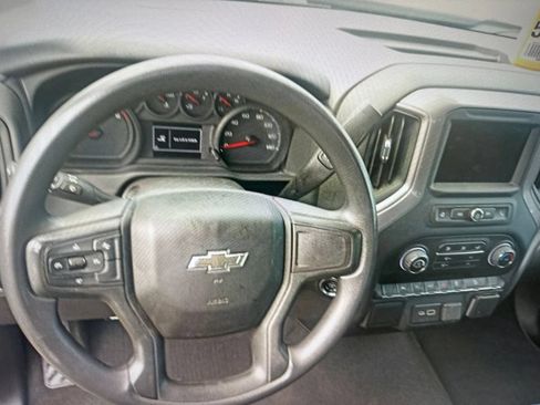 Used 2022 Chevrolet Silverado 1500 Custom Trail Boss AWD/4WD image 7