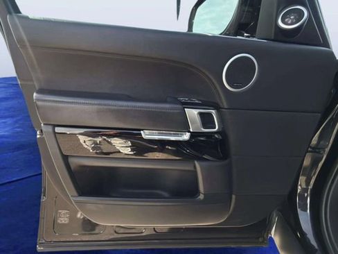 Used 2016 Land Rover Range Rover image 19