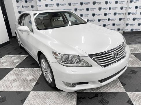 Used 2010 Lexus LS 460 AWD image 3