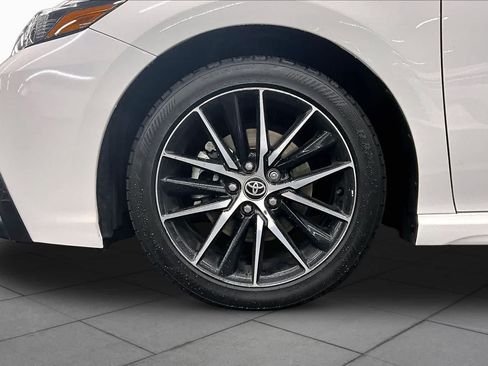 Used 2023 Toyota Camry SE w/ Protection Package (Q2) (TMS) FWD image 11