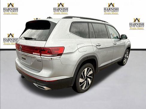 Used 2025 Volkswagen Atlas SE image 5