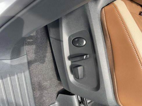 New 2026 Nissan Pathfinder Platinum AWD/4WD image 22