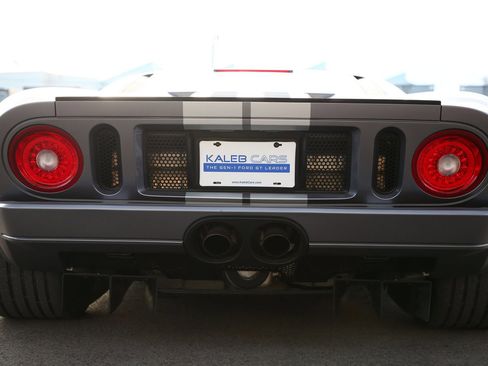Used 2006 Ford GT image 20
