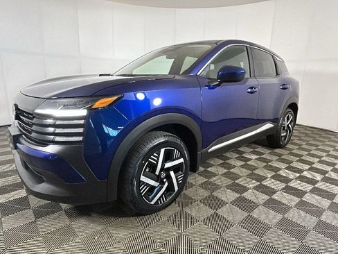 Used 2025 Nissan Kicks SV FWD image 7