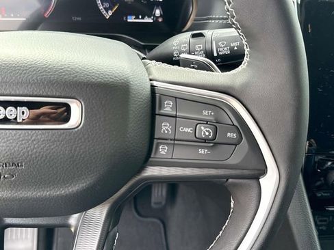 New 2025 Jeep Grand Cherokee L Altitude RWD image 18