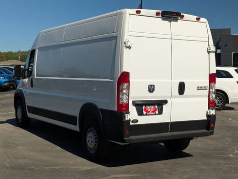 New 2025 RAM ProMaster 2500 w/ Convenience Group image 5