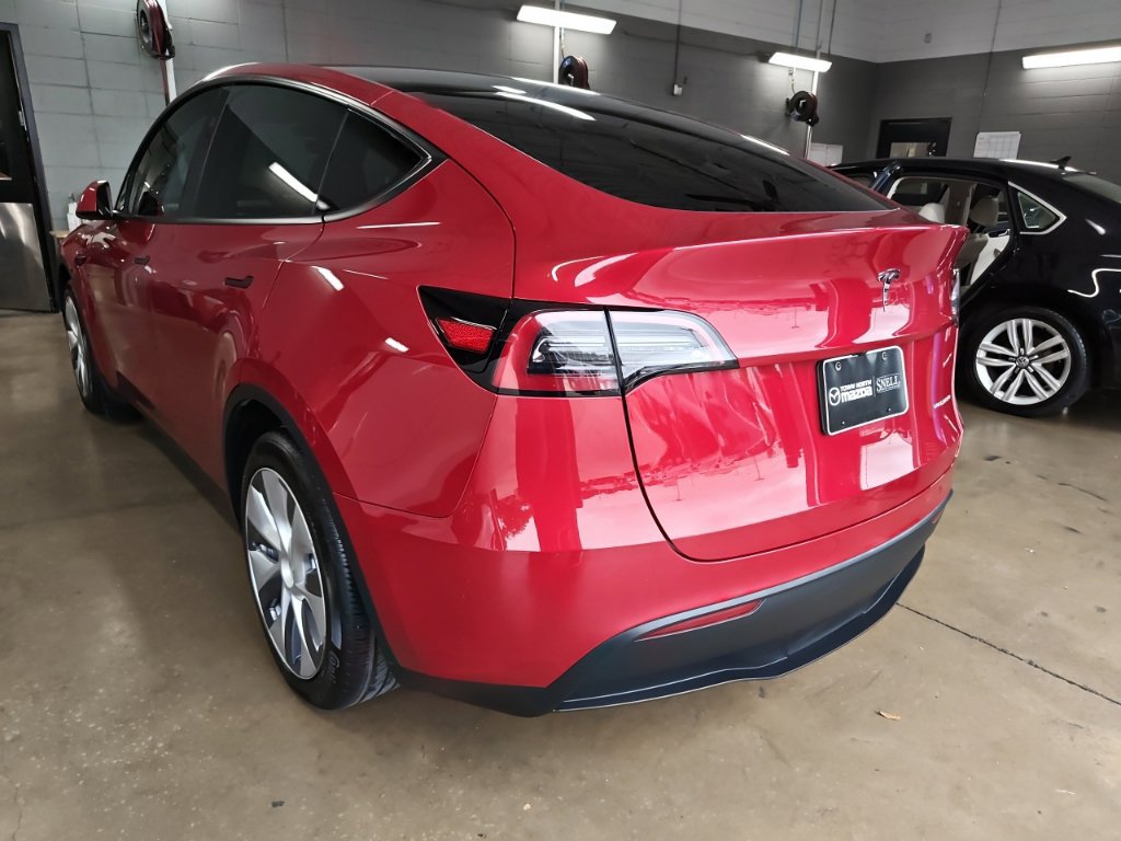 Used 2023 Tesla Model Y Long Range AWD/4WD image 4