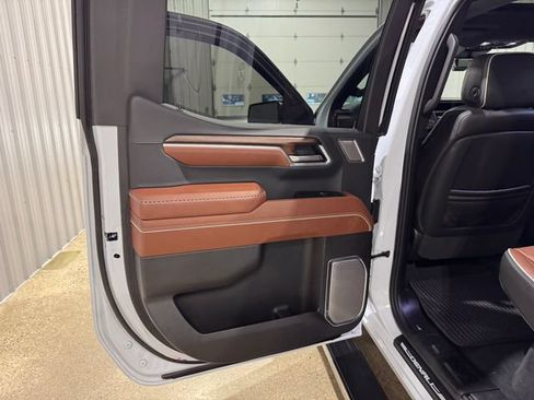 Used 2026 GMC Sierra 1500 Denali Ultimate AWD/4WD image 18