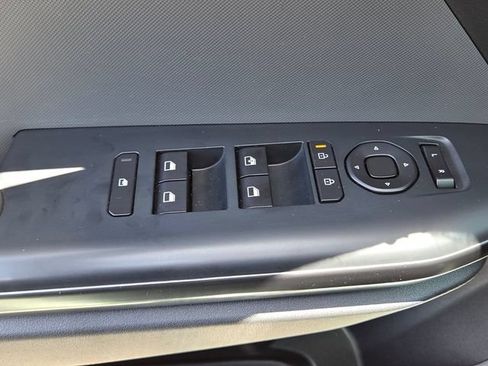 Used 2025 Kia K4 FWD image 29