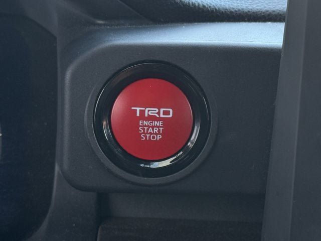 Used 2024 Toyota Tacoma TRD Off-Road w/ TRD Off Road Upgrade Package AWD/4WD image 25