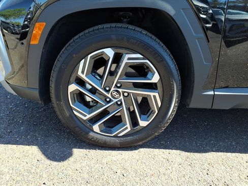 Certified 2025 Hyundai Tucson Limited image 9