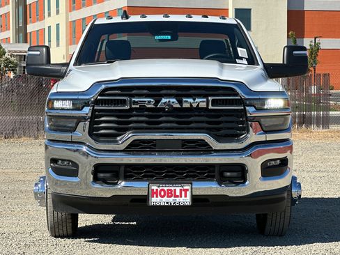 New 2025 RAM 3500 Tradesman image 8