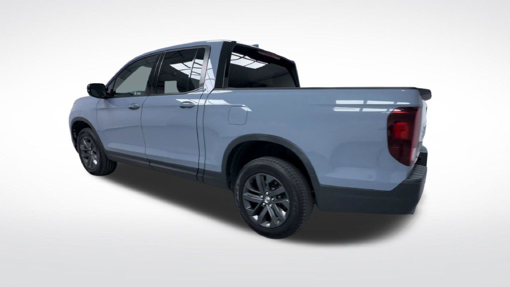 Used 2024 Honda Ridgeline Sport image 9