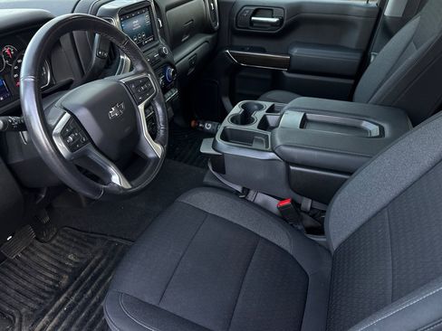 Used 2022 Chevrolet Silverado 1500 RST w/ LPO, Blackout Package image 10