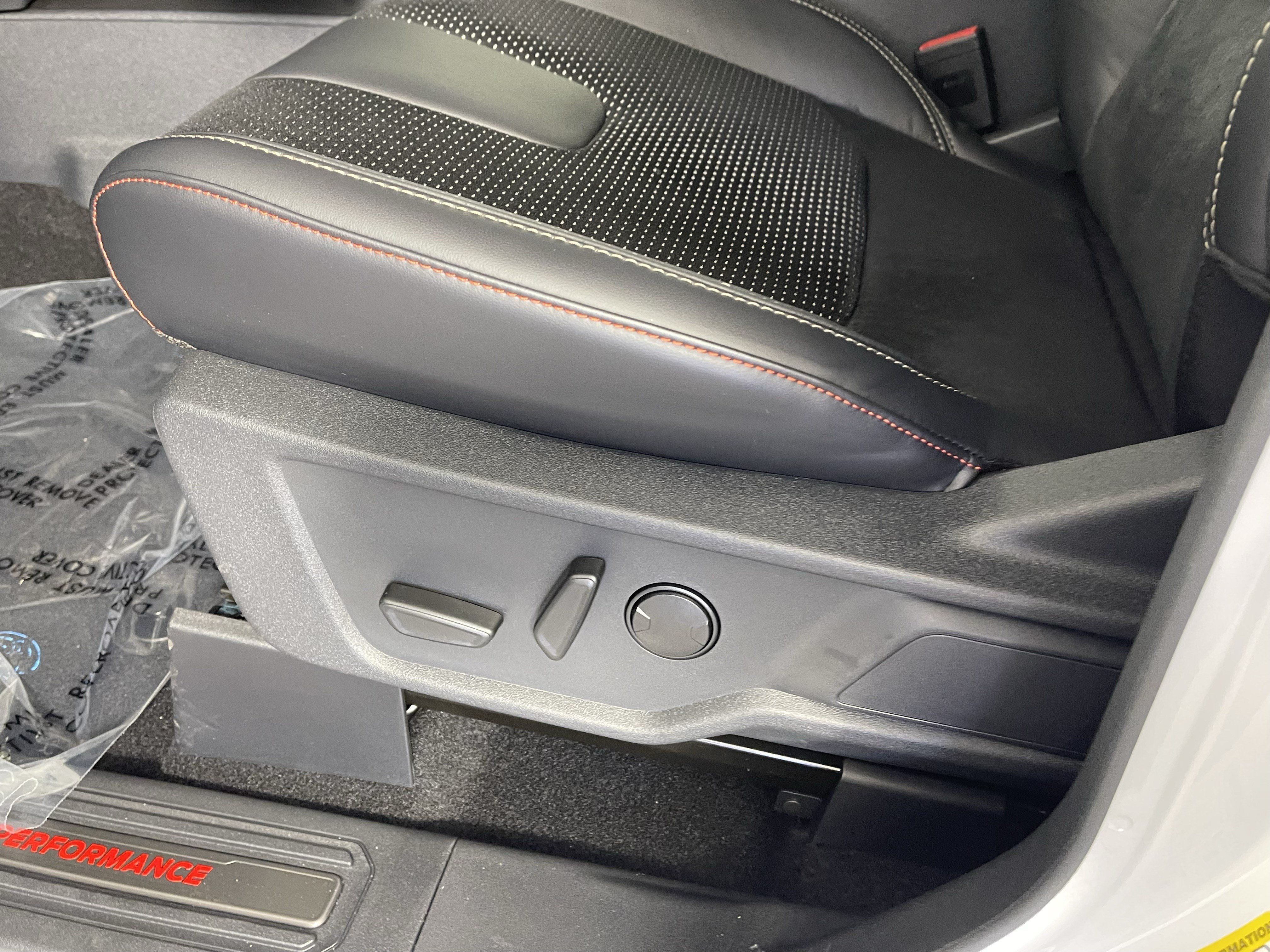 New 2026 Ford Bronco Raptor w/ Interior Carbon Fiber Pack AWD/4WD image 16