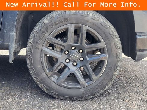 Used 2021 Chevrolet Silverado 1500 LT Trail Boss AWD/4WD image 7