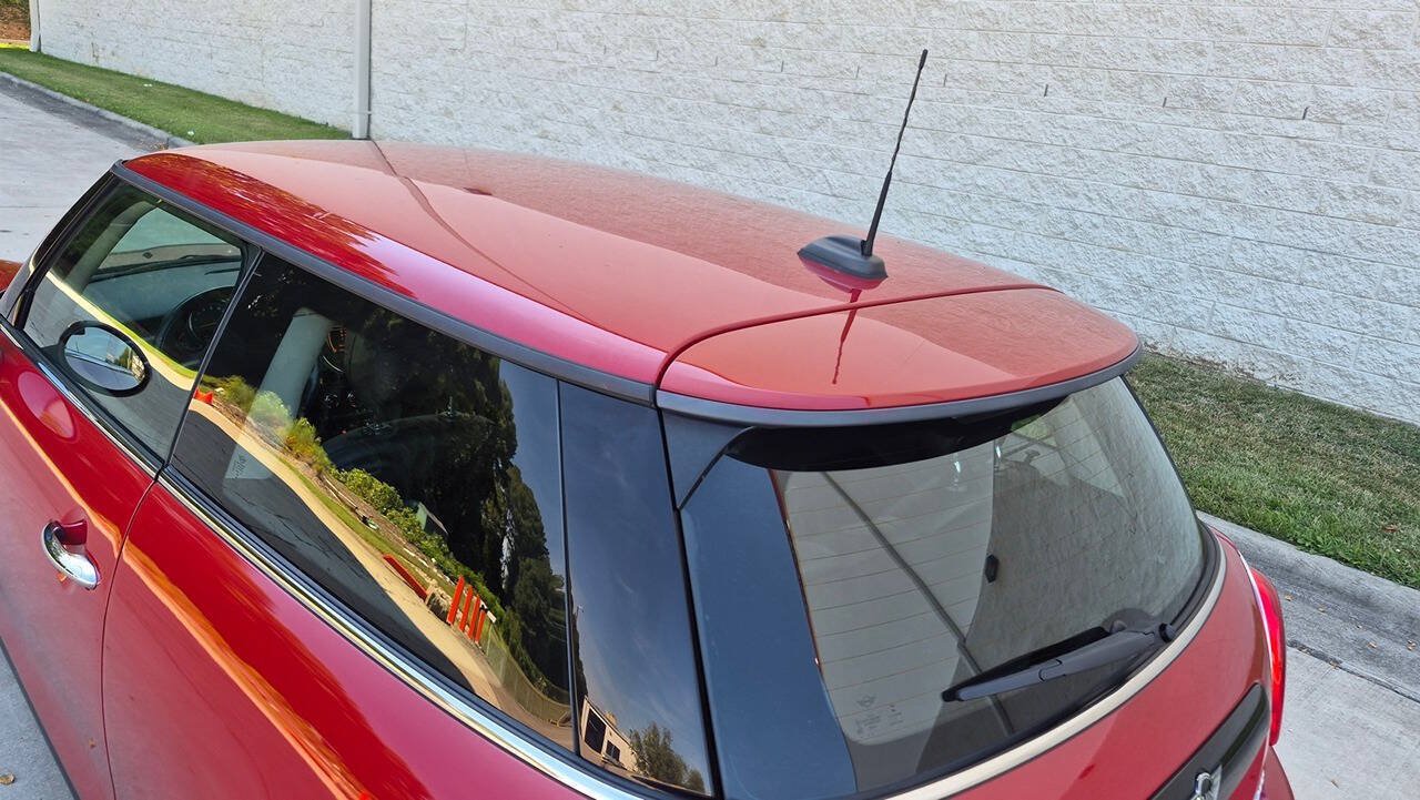 Used 2018 MINI Cooper 2-Door Hardtop FWD image 15