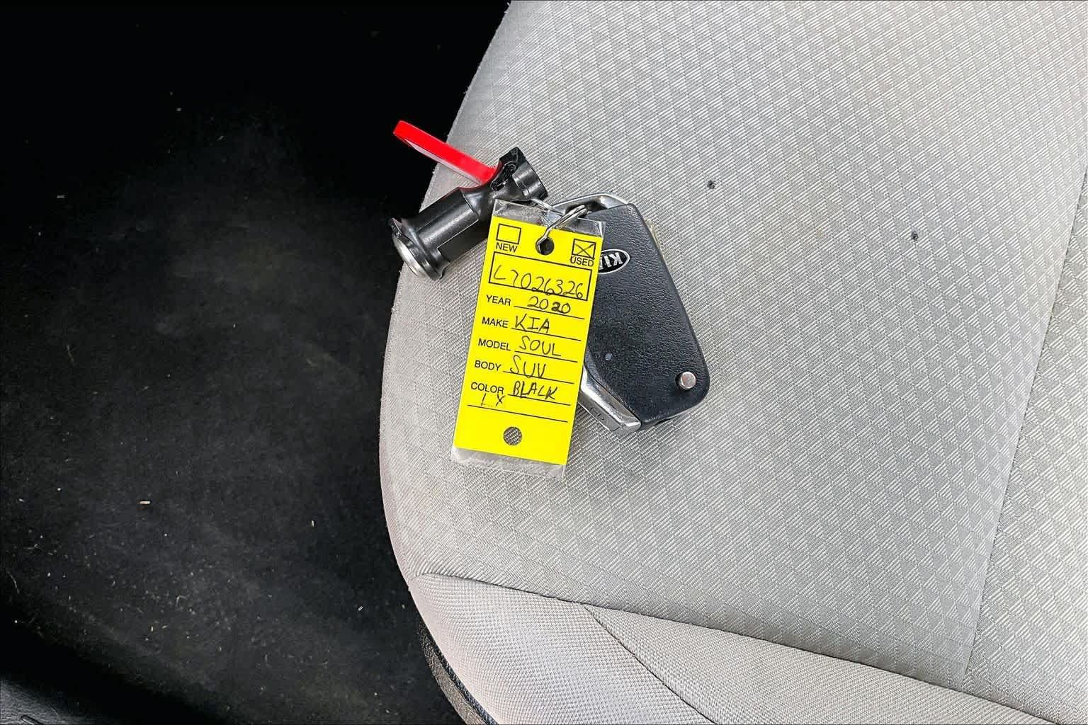 Used 2020 Kia Soul LX FWD image 15