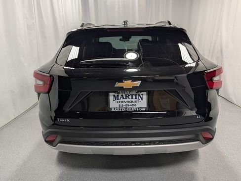 New 2026 Chevrolet Trax LT w/ Driver Confidence Package FWD image 4