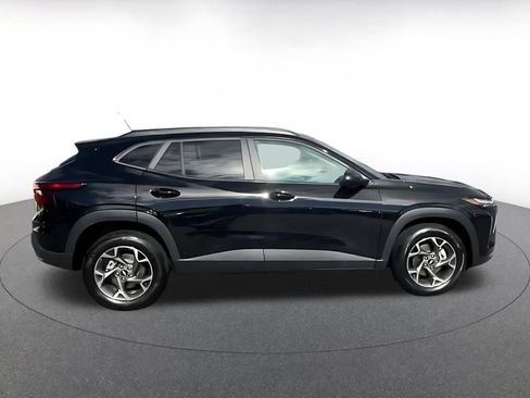 Used 2025 Chevrolet Trax LT image 15