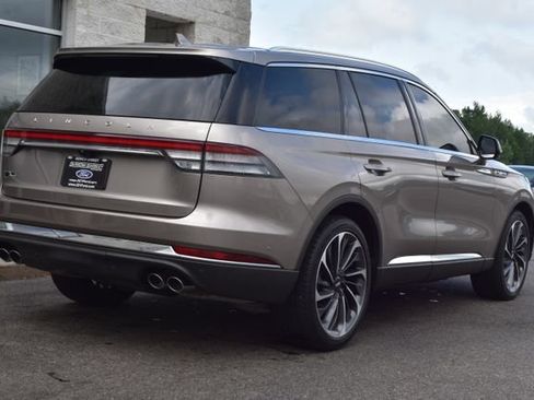 Used 2020 Lincoln Aviator Reserve w/ Equipment Group 202A AWD/4WD image 17