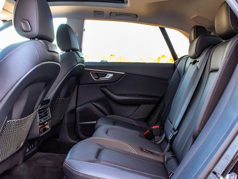 Used 2022 Audi Q8 Premium Plus w/ Premium Plus Package image 35