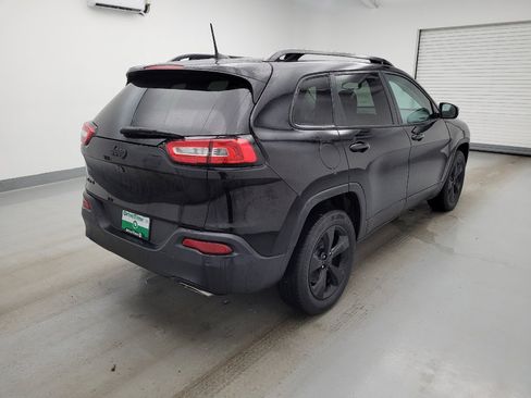 Used 2018 Jeep Cherokee Limited w/ Luxury Group AWD/4WD image 9