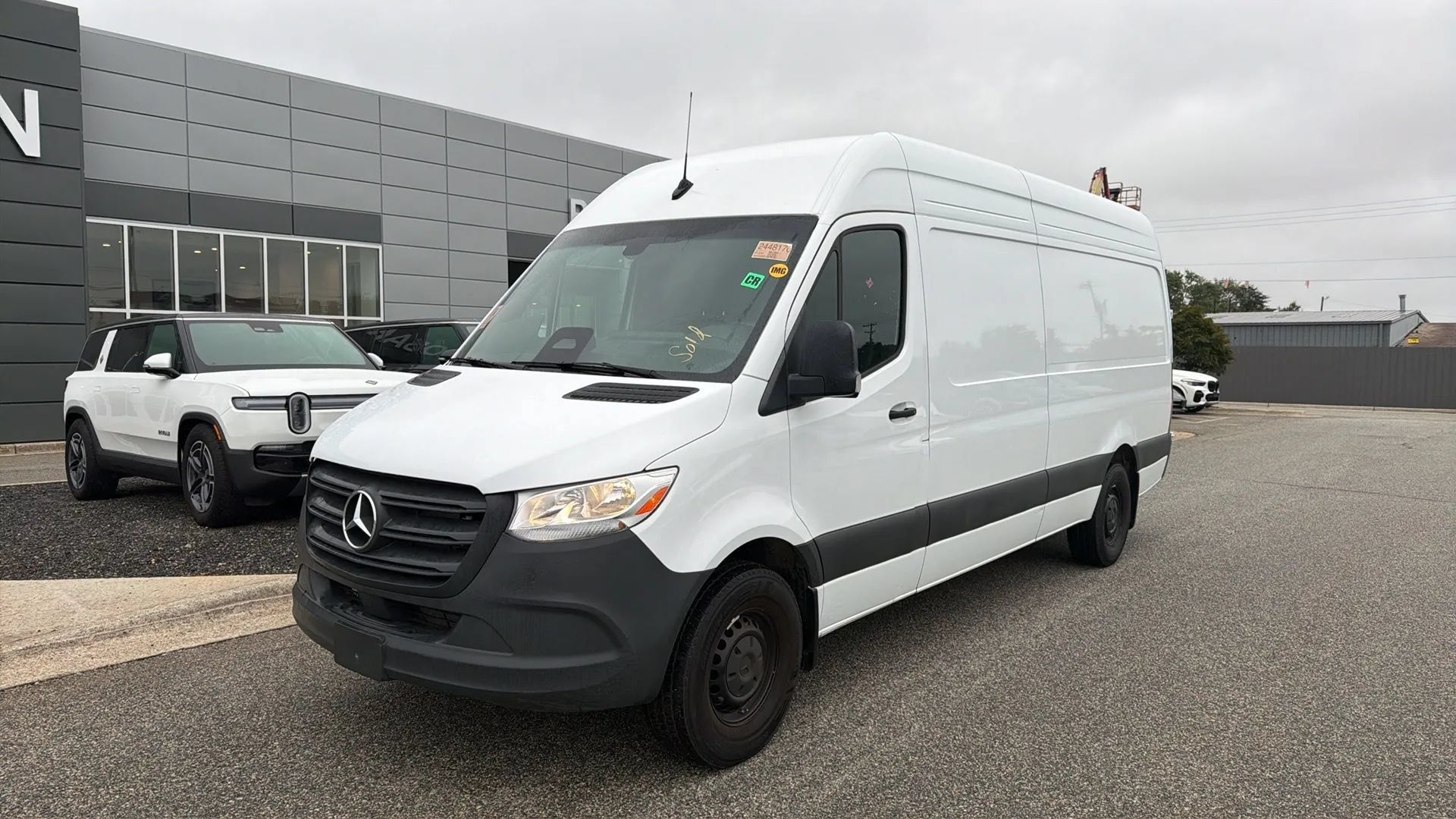 Used 2025 Mercedes-Benz Sprinter 2500 image 1