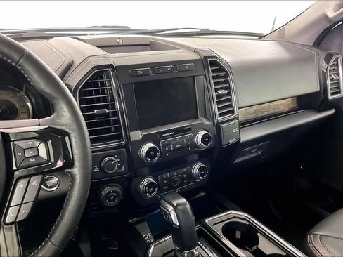 Used 2019 Ford F150 Lariat w/ Equipment Group 502A Luxury AWD/4WD image 8