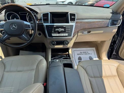 Used 2013 Mercedes-Benz GL 450 4MATIC image 23