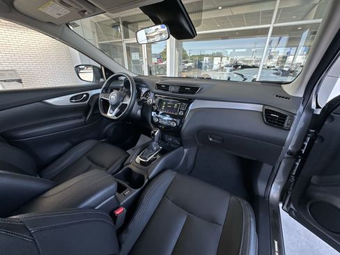 Used 2020 Nissan Rogue Sport SL FWD image 28