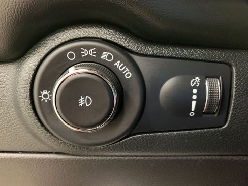 Used 2022 Dodge Durango GT image 14