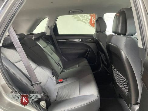 Used 2012 Kia Sorento LX w/ Convenience Pkg image 22