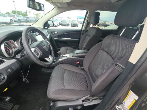 Used 2014 Dodge Journey SXT w/ Flexible Seating Group FWD image 8