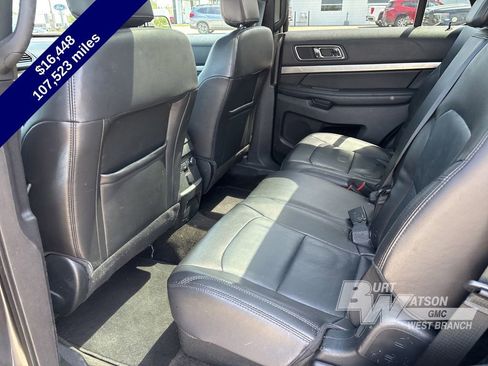 Used 2018 Ford Explorer XLT w/ Equipment Group 202A AWD/4WD image 18