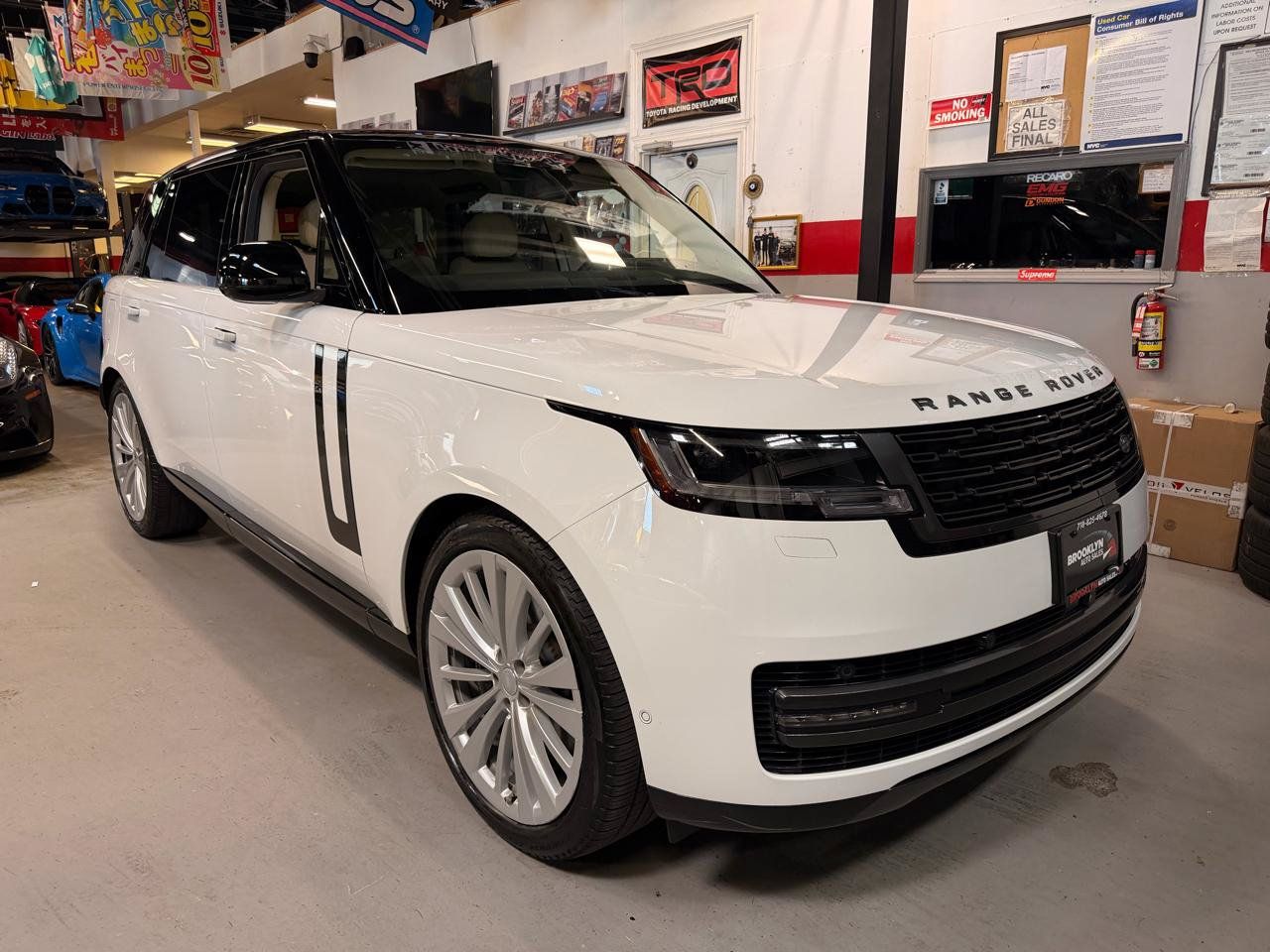 Used 2024 Land Rover Range Rover Long Wheelbase SE AWD/4WD image 3