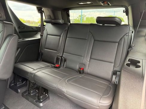 Used 2024 GMC Yukon Denali w/ LPO, Floor Liner Package AWD/4WD image 16