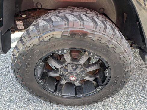 Used 2014 Jeep Wrangler Unlimited Sahara AWD/4WD image 6