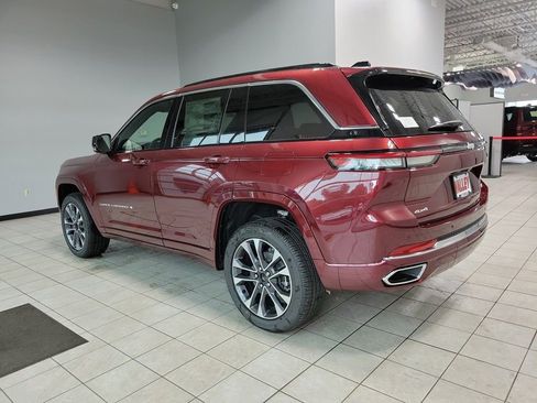 New 2025 Jeep Grand Cherokee Overland image 4