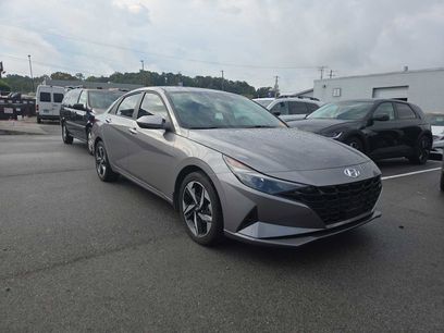 Certified 2023 Hyundai Elantra SEL w/ Convenience Package