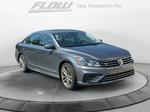 Used 2017 Volkswagen Passat 1.8T R-Line FWD image 1