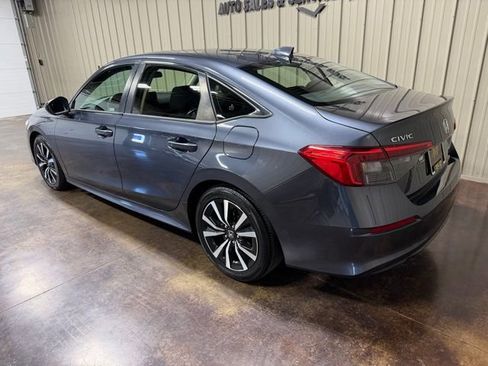 Used 2022 Honda Civic EX image 5