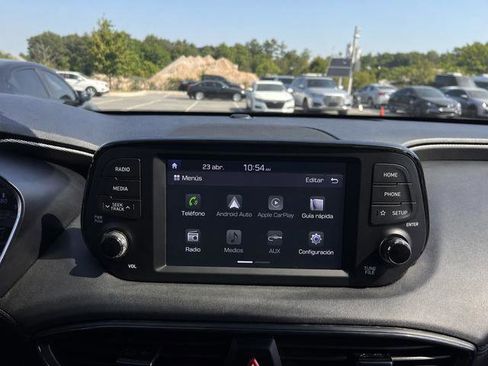 Used 2020 Hyundai Santa Fe SE image 21