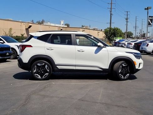 Certified 2024 Kia Seltos SX w/ SX Sunroof Package AWD/4WD image 5