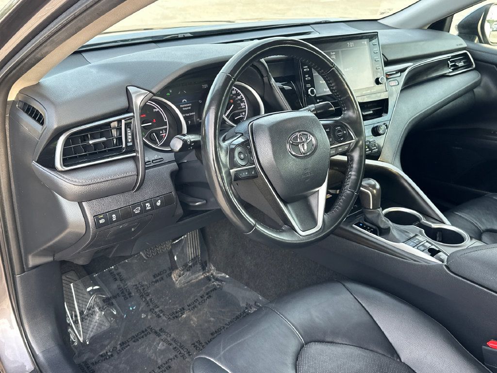 Used 2023 Toyota Camry XLE w/ Cold Weather Package FWD image 18