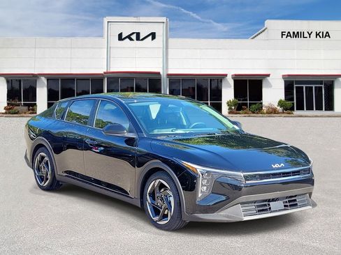 New 2026 Kia K4 EX FWD image 1
