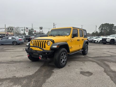 Used 2020 Jeep Wrangler Unlimited Sport S image 3