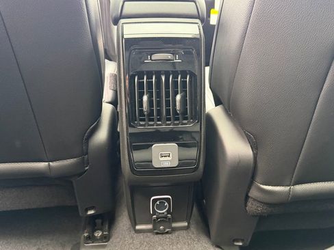 New 2026 Jeep Compass Limited w/ Sun, Sound & Navigation Group image 25