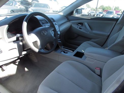 Used 2007 Toyota Camry CE FWD image 8