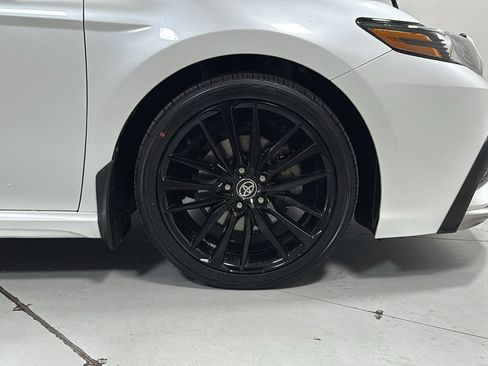 Used 2022 Toyota Camry XSE image 21